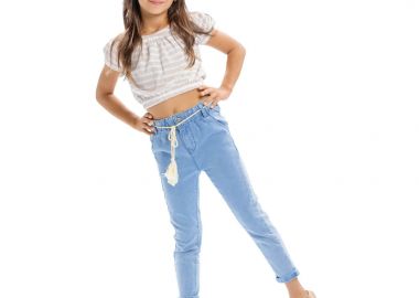 Παιδικό τζην παντελόνι στενή γραμμή για κορίτσι | ΑΝΟΙΧΤΟ ΜΠΛΕ ΤΖΗΝ - Energiers - 